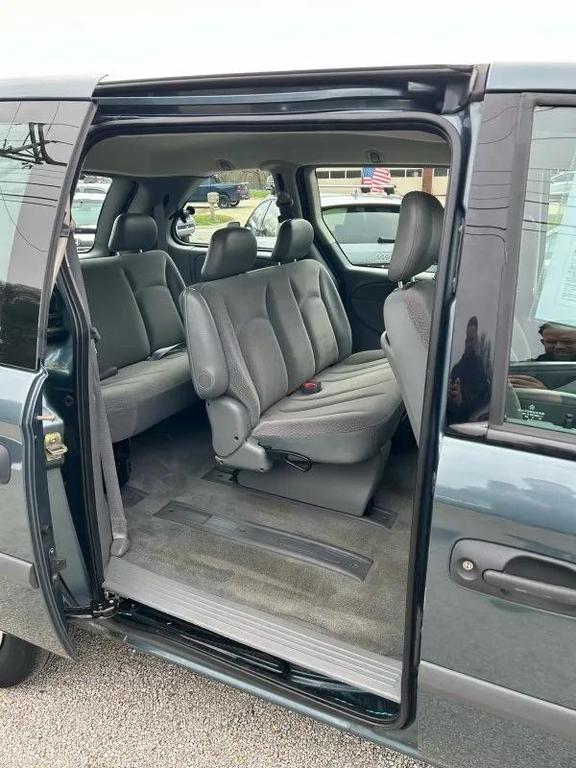 used 2006 Dodge Caravan car, priced at $6,995