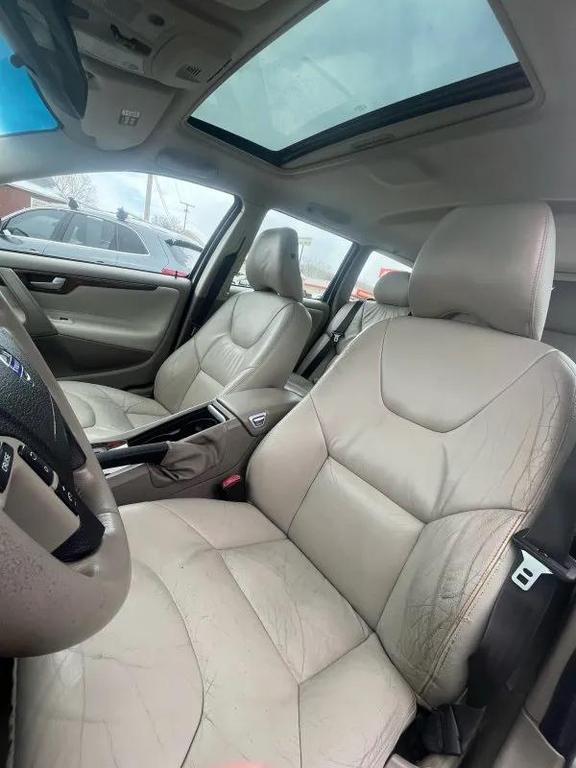 used 2005 Volvo V70 car, priced at $4,995