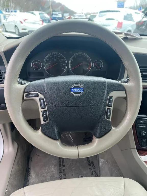used 2005 Volvo V70 car, priced at $4,995