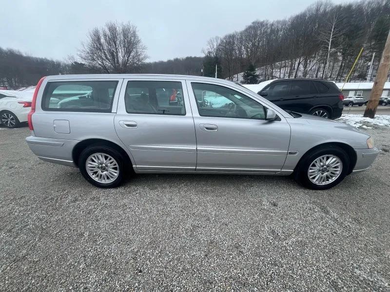 used 2005 Volvo V70 car, priced at $4,995