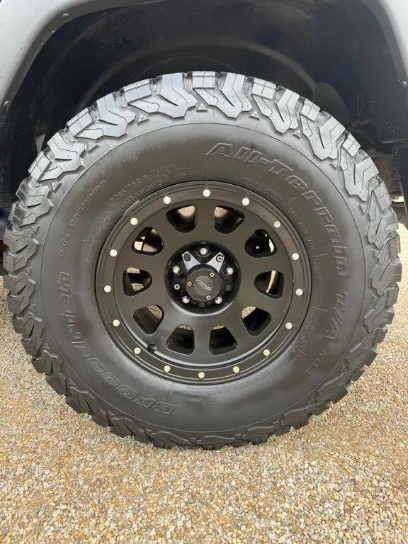 used 2013 Jeep Wrangler Unlimited car, priced at $13,995