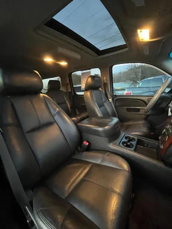 used 2012 Chevrolet Suburban car, priced at $9,995