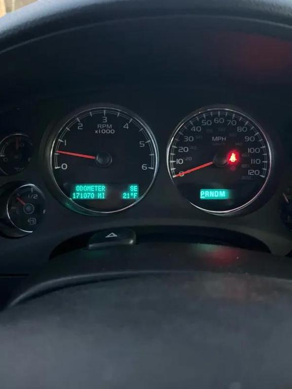 used 2012 Chevrolet Suburban car, priced at $9,995