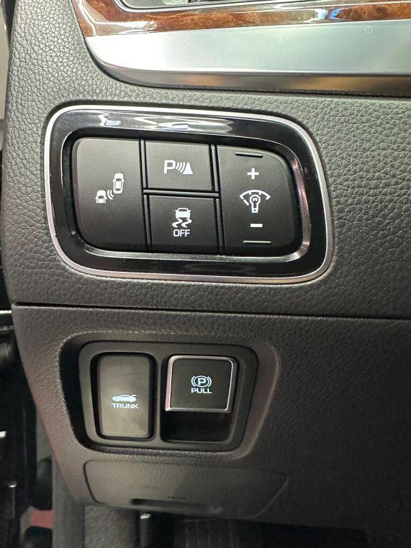 used 2015 Hyundai Equus car, priced at $12,498