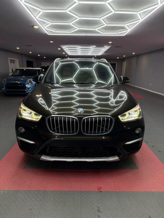 BMW X1 view 8