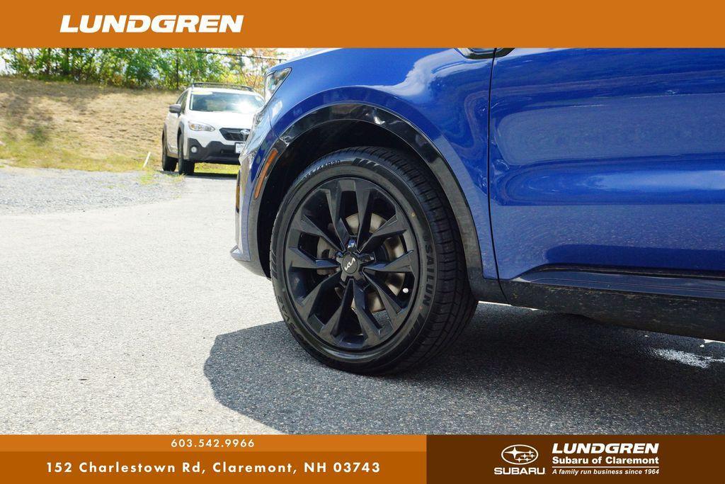 used 2022 Kia Sorento car, priced at $23,821