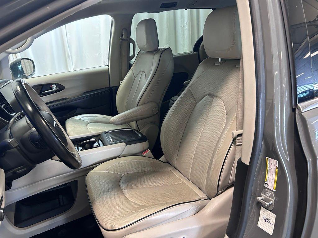 used 2021 Chrysler Pacifica car, priced at $30,244