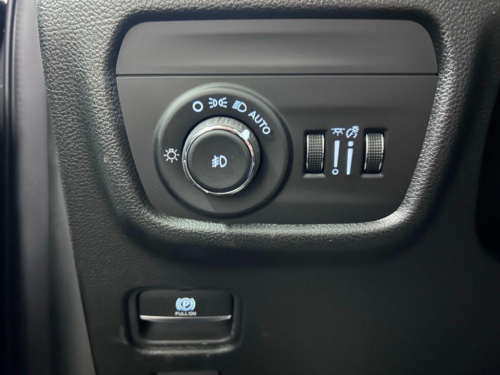 new 2026 Jeep Grand Cherokee L car, priced at $51,730