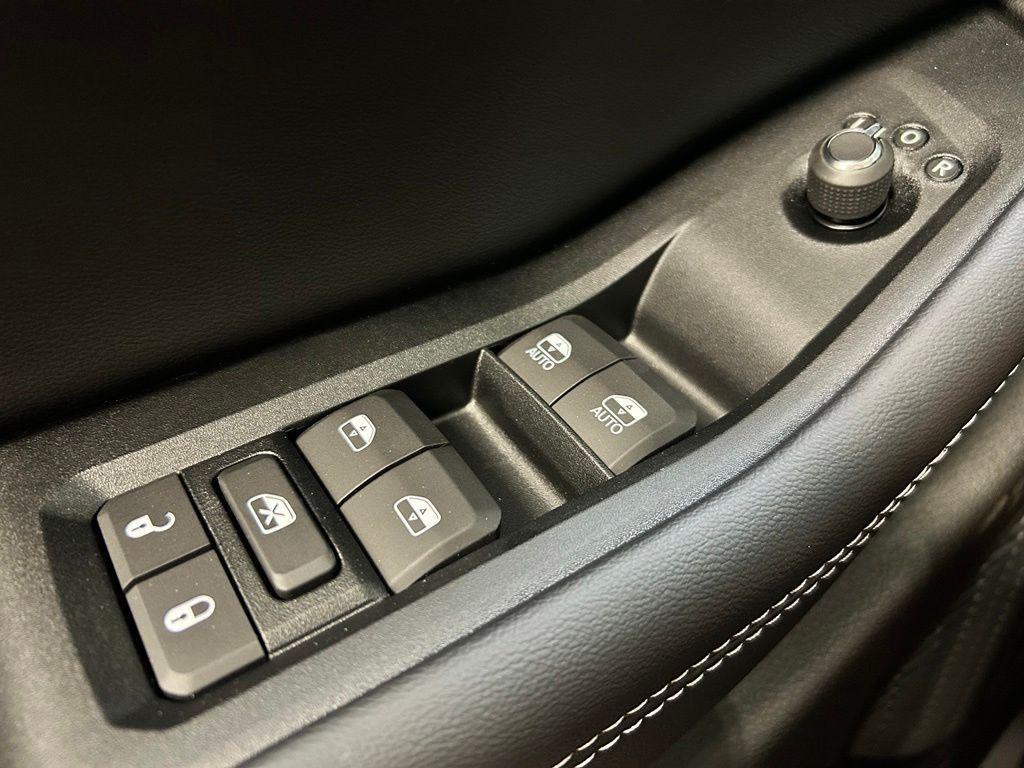new 2026 Jeep Grand Cherokee car, priced at $44,896