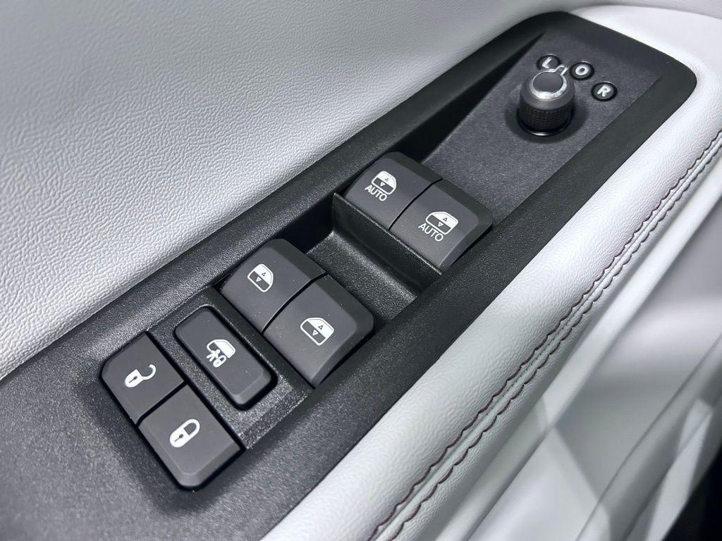 new 2026 Jeep Cherokee car, priced at $40,995