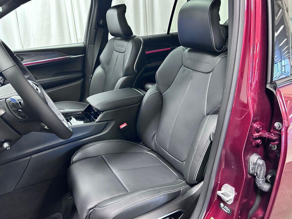new 2025 Jeep Grand Cherokee L car, priced at $58,499