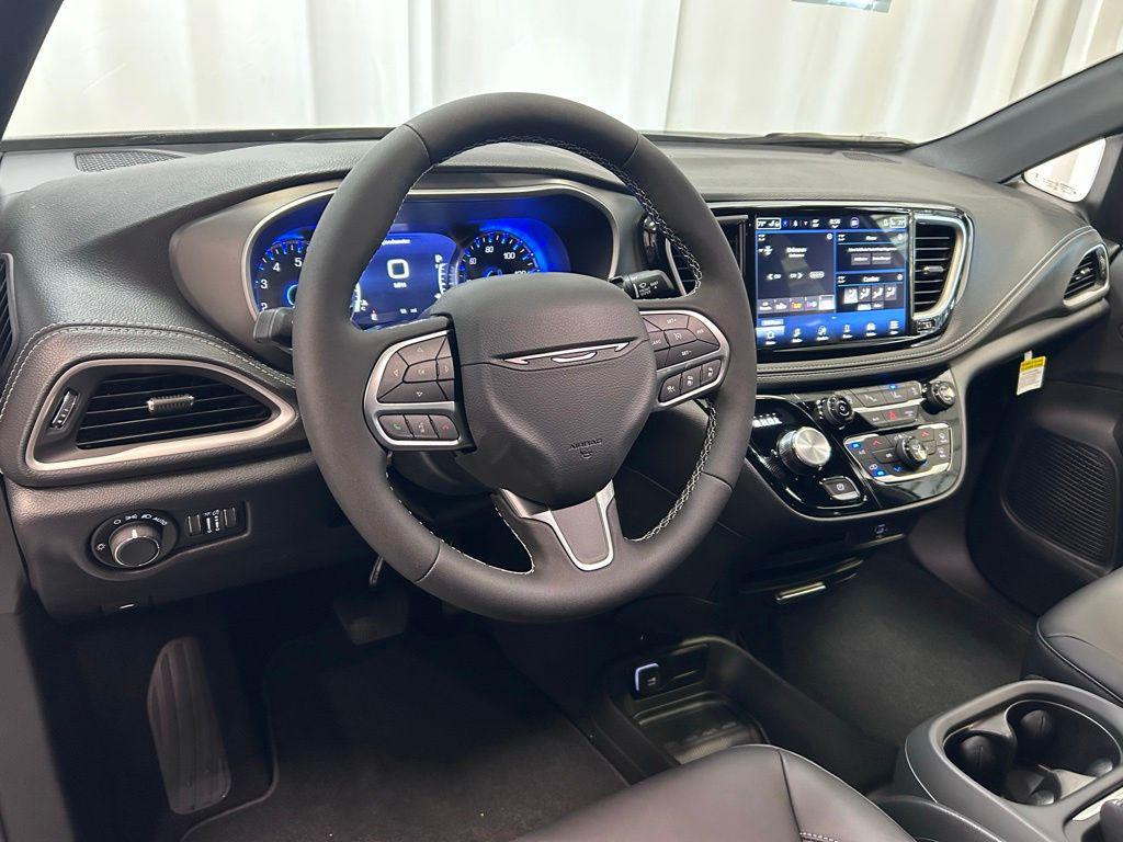 new 2027 Chrysler Pacifica car, priced at $43,244