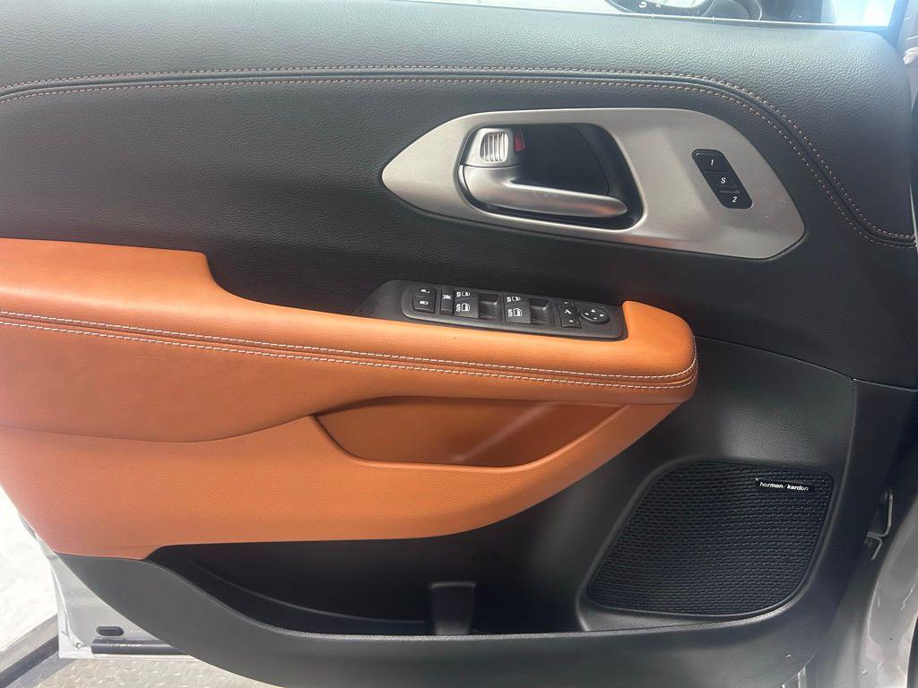 new 2026 Chrysler Pacifica car, priced at $56,375