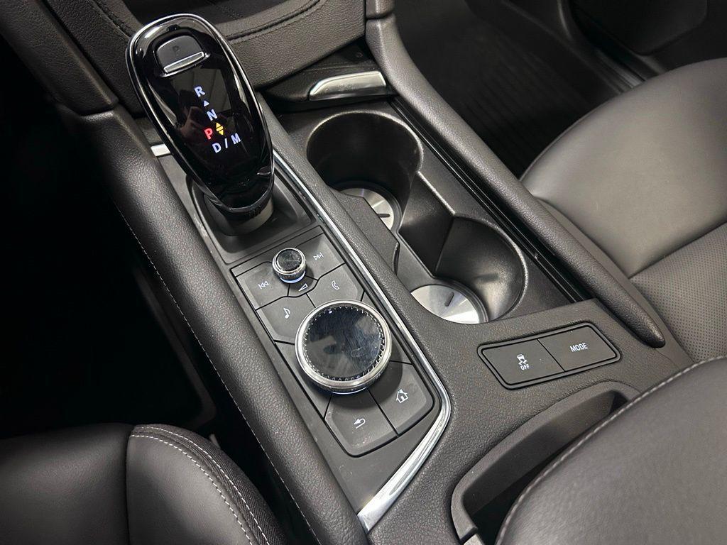 used 2022 Cadillac XT5 car, priced at $26,350