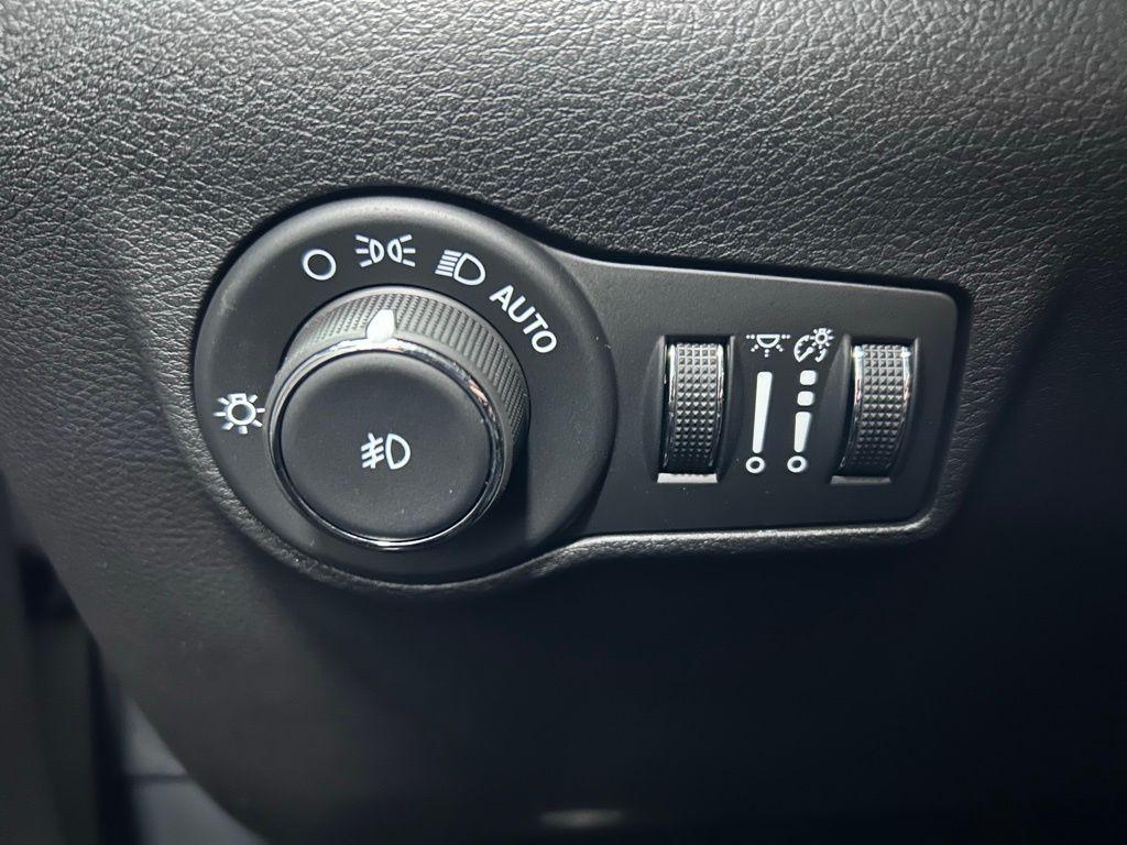 used 2024 Jeep Compass car, priced at $25,610