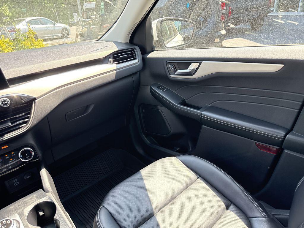 used 2022 Ford Escape car, priced at $21,963
