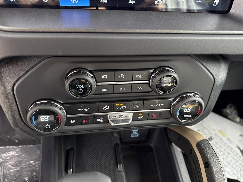 new 2025 Ford Bronco car, priced at $67,715