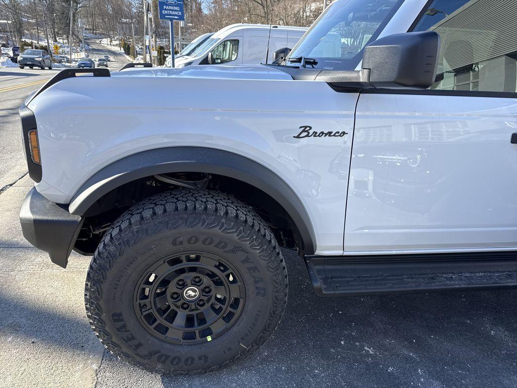 new 2025 Ford Bronco car, priced at $53,120
