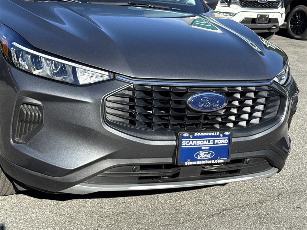 used 2025 Ford Escape car, priced at $26,990