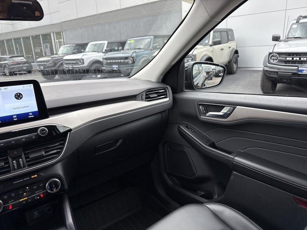 used 2022 Ford Escape car, priced at $21,400