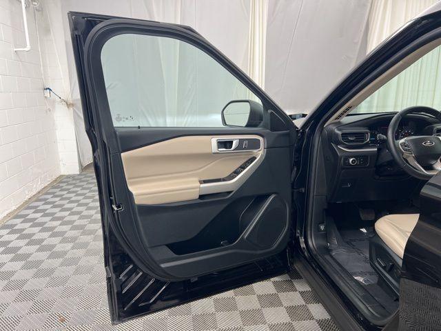 used 2023 Ford Explorer car, priced at $33,300