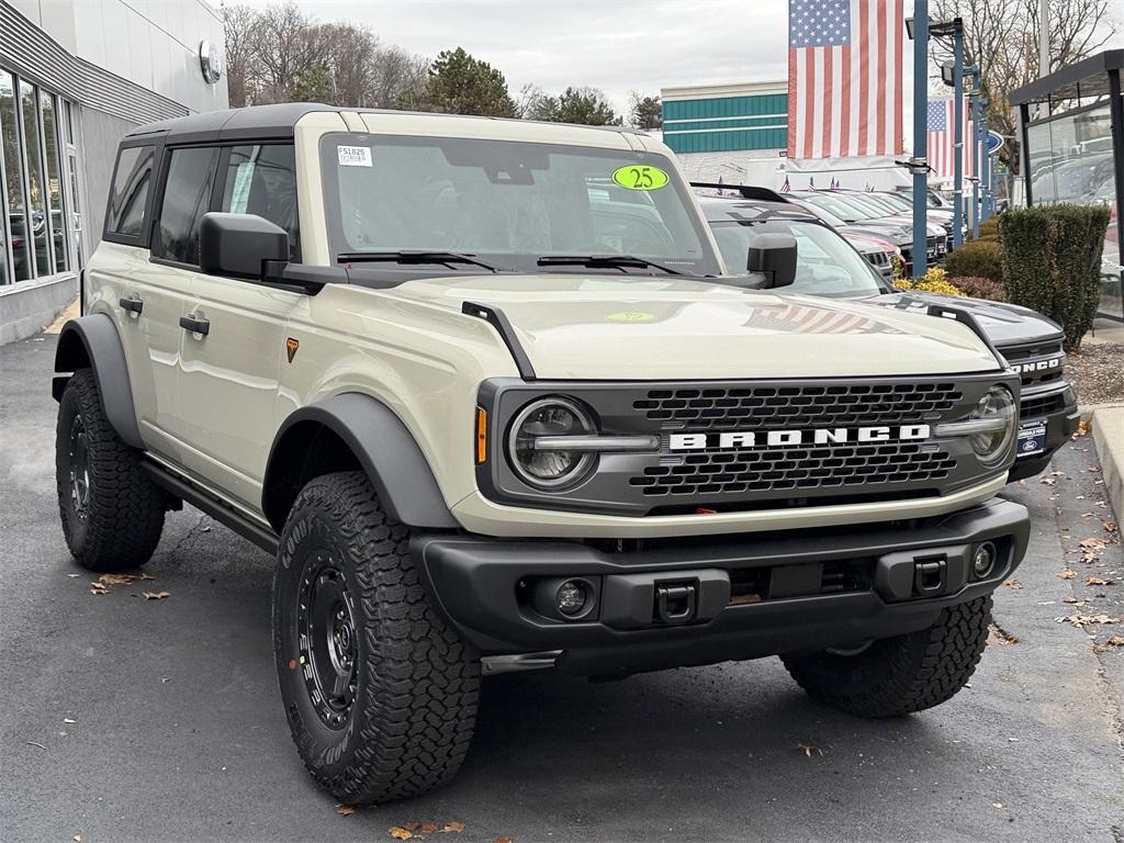 new 2025 Ford Bronco car, priced at $59,445