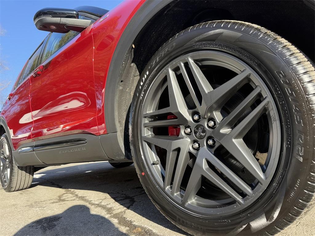 used 2025 Ford Explorer car, priced at $40,860