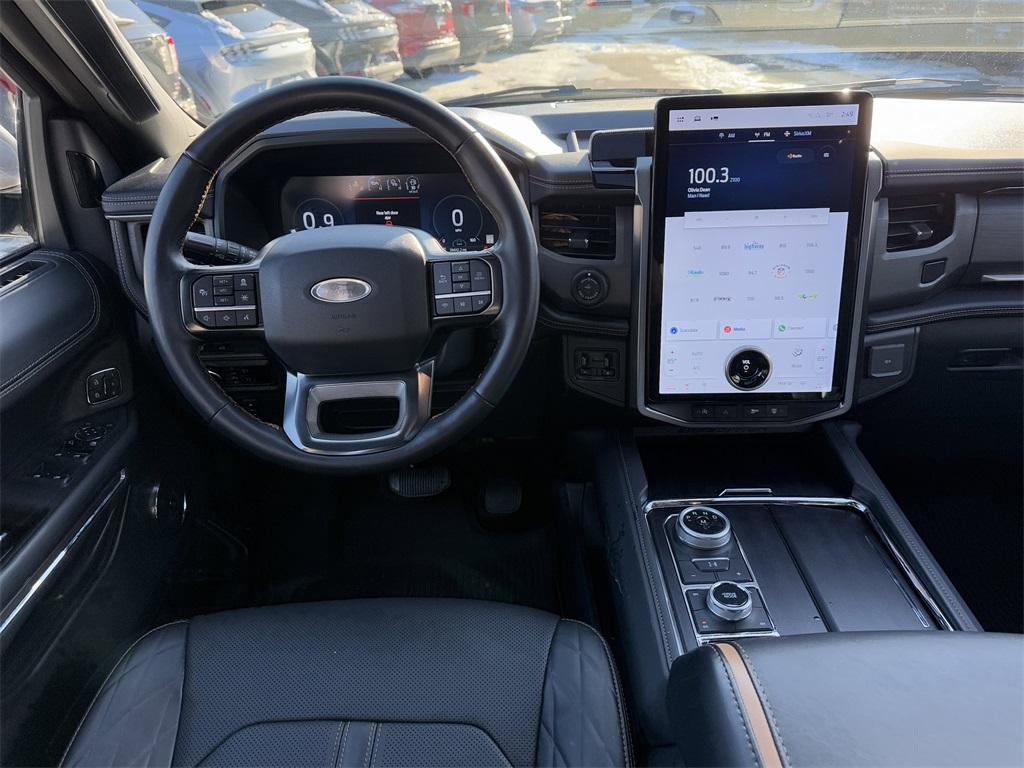 used 2024 Ford Expedition car, priced at $65,995