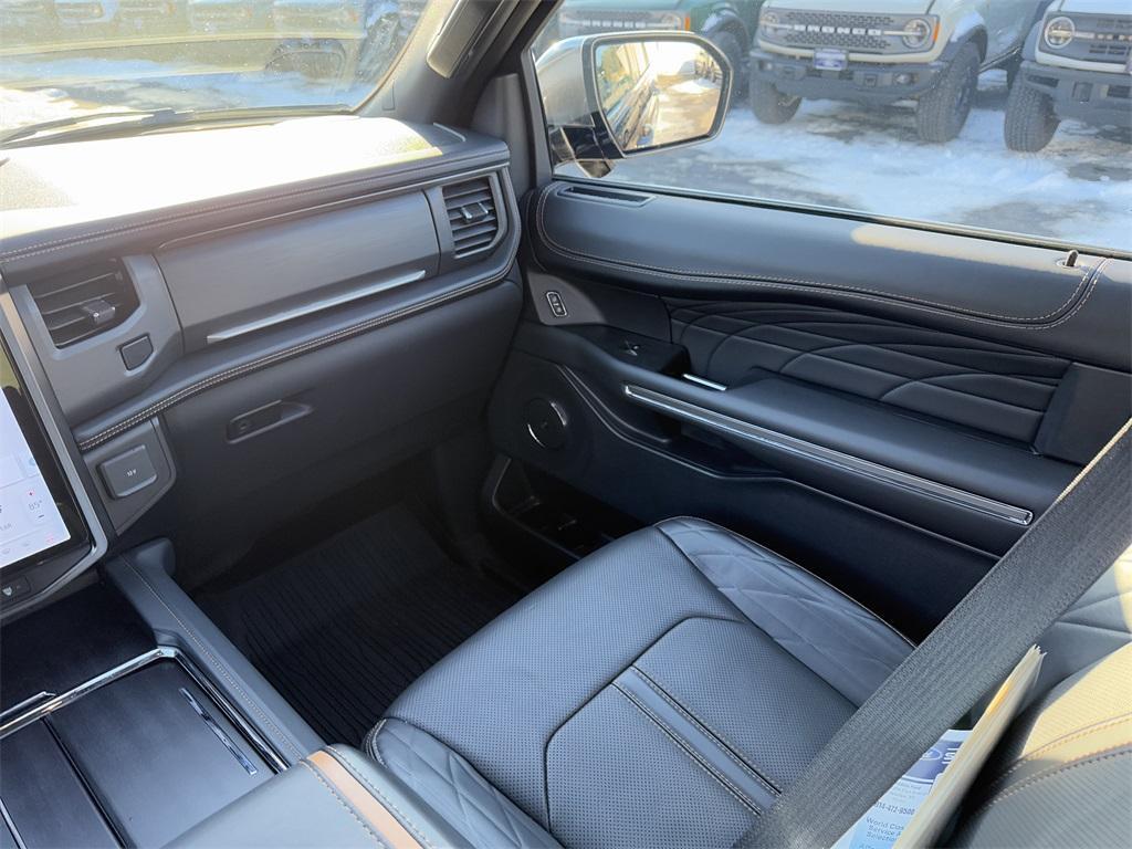 used 2024 Ford Expedition car, priced at $65,995