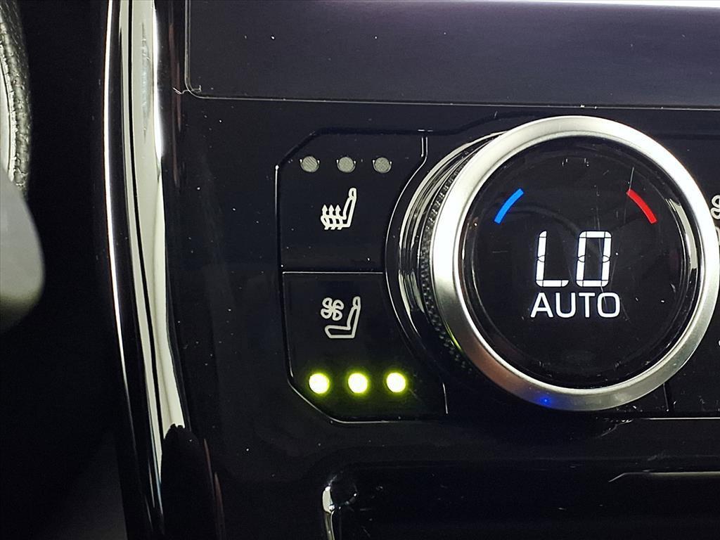 used 2024 Toyota Highlander car, priced at $45,290