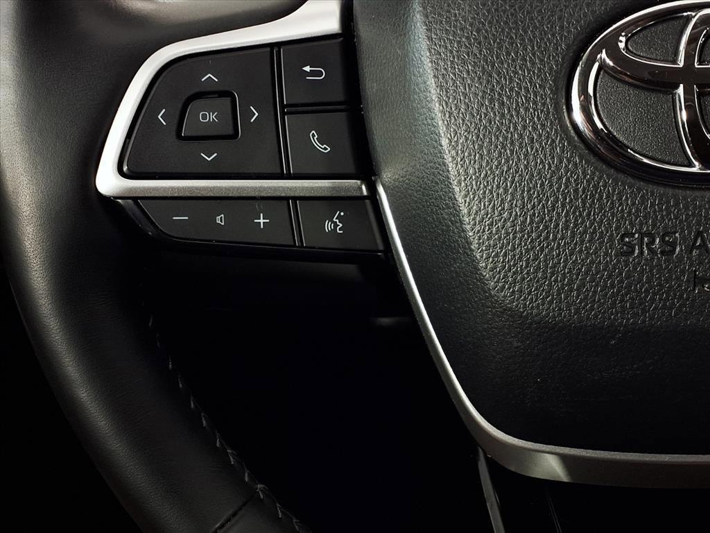 used 2024 Toyota Highlander car, priced at $45,290