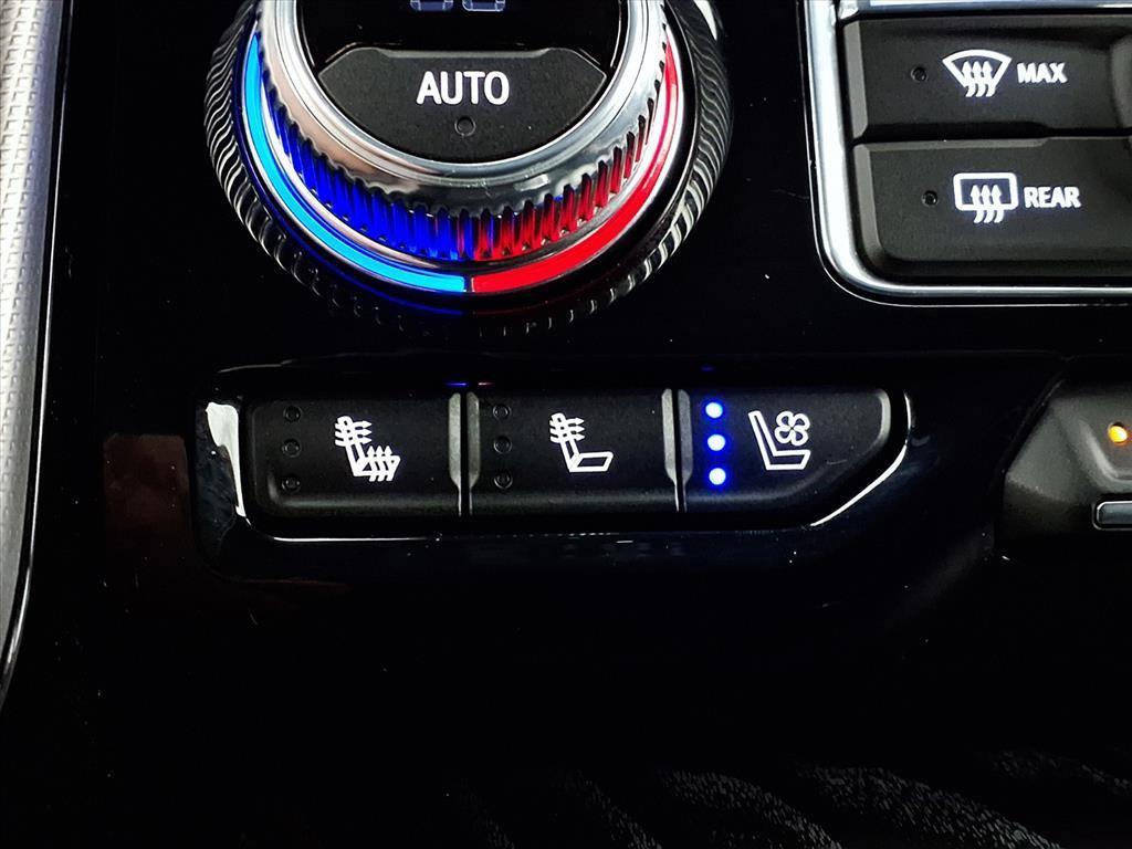 used 2024 GMC Yukon XL car, priced at $74,916