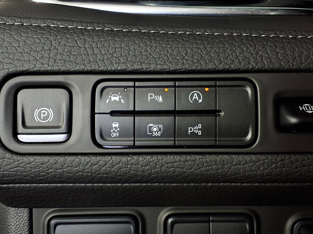 used 2024 GMC Yukon XL car, priced at $74,916