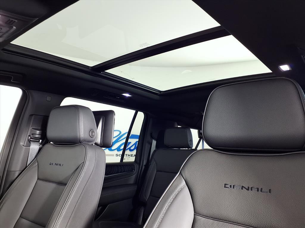 used 2024 GMC Yukon XL car, priced at $74,916