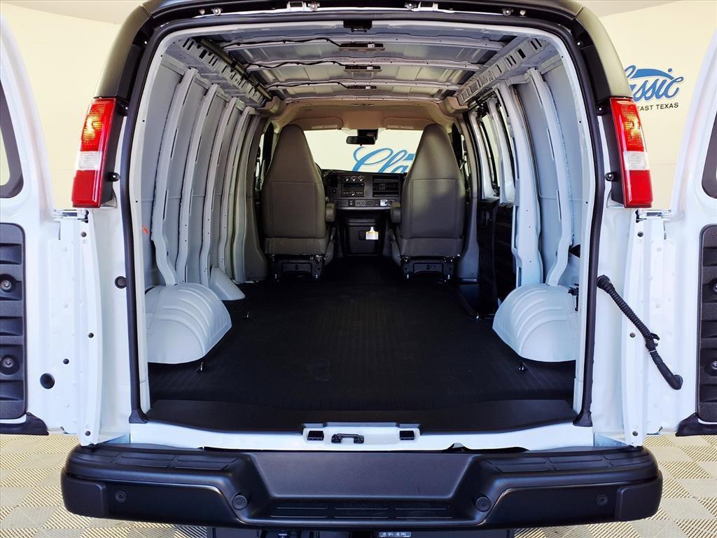 new 2025 GMC Savana 2500 car, priced at $43,199
