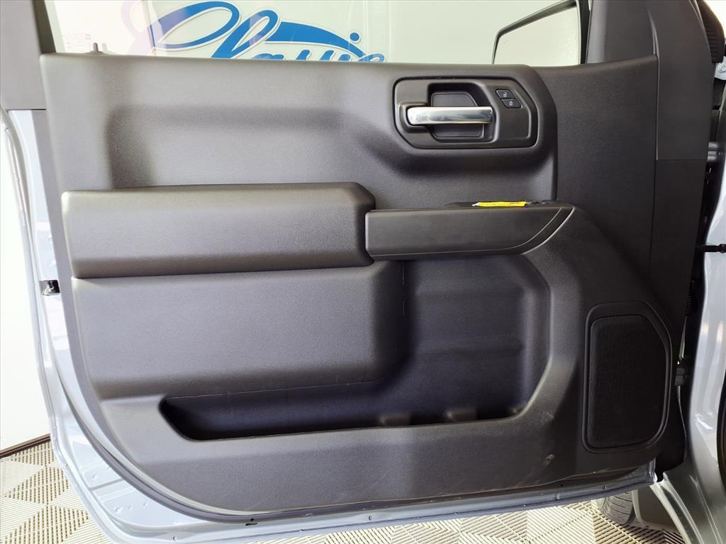 new 2026 GMC Sierra 1500 car, priced at $43,069