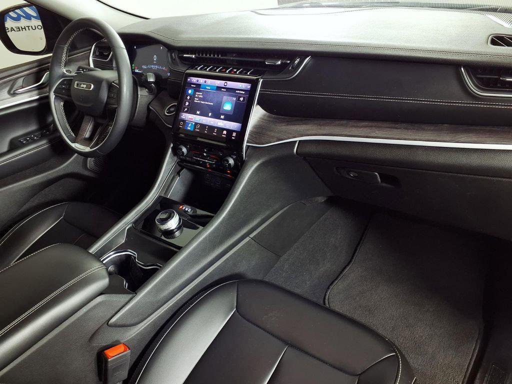 used 2024 Jeep Grand Cherokee car, priced at $28,833