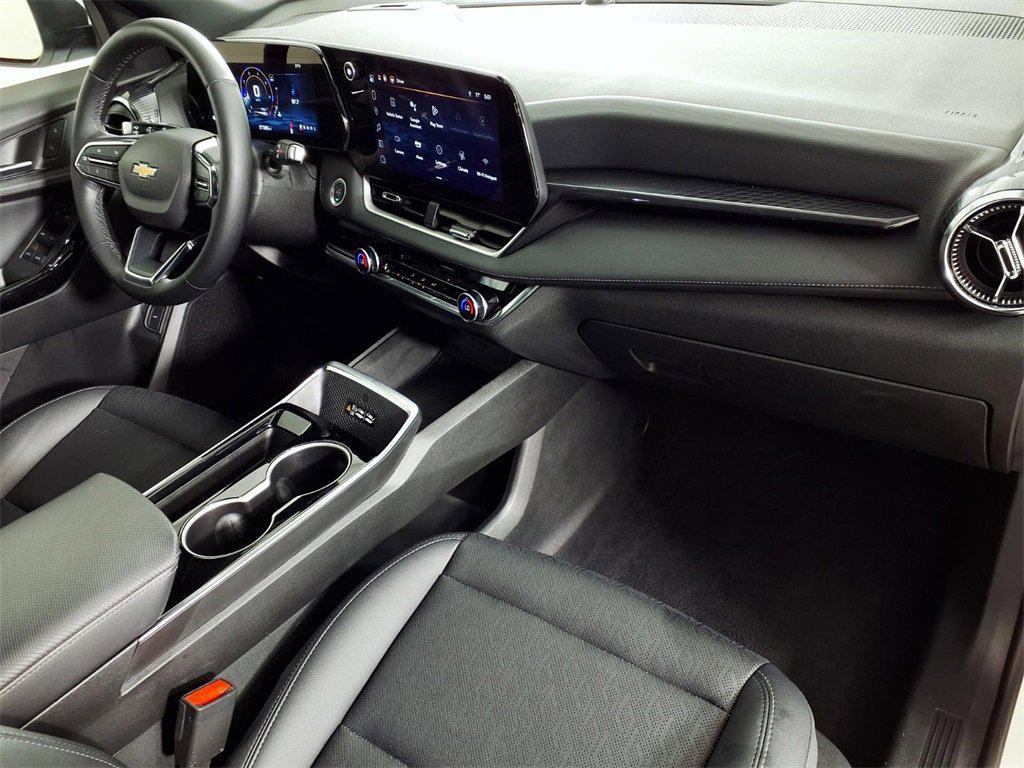 used 2025 Chevrolet Equinox car, priced at $26,791