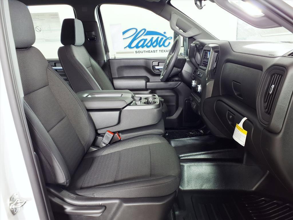 new 2026 GMC Sierra 2500 car, priced at $52,564