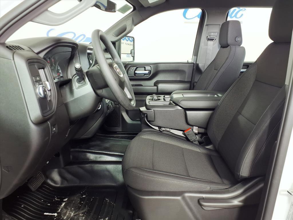 new 2026 GMC Sierra 2500 car, priced at $52,564