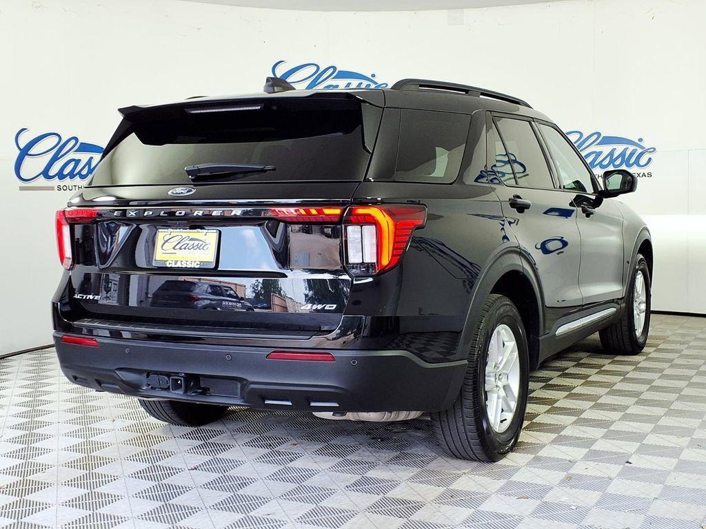 used 2025 Ford Explorer car, priced at $38,650