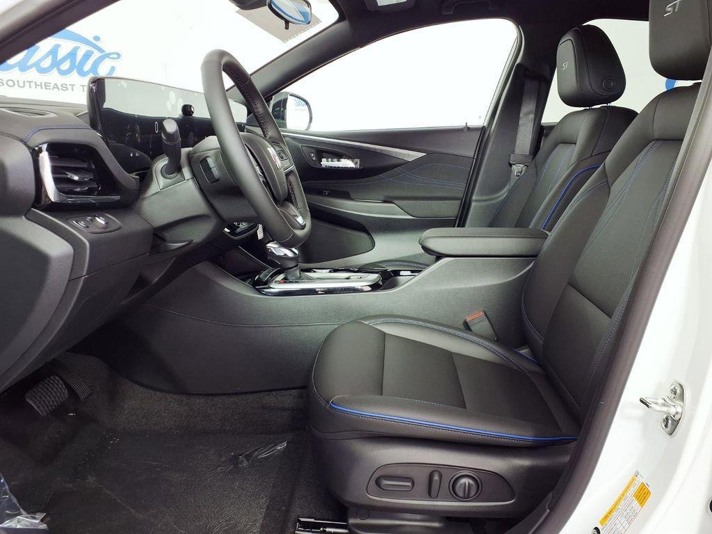 new 2026 Buick Envista car, priced at $30,325