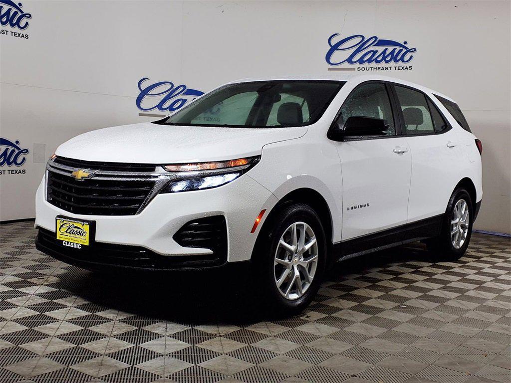 used 2024 Chevrolet Equinox car, priced at $22,526