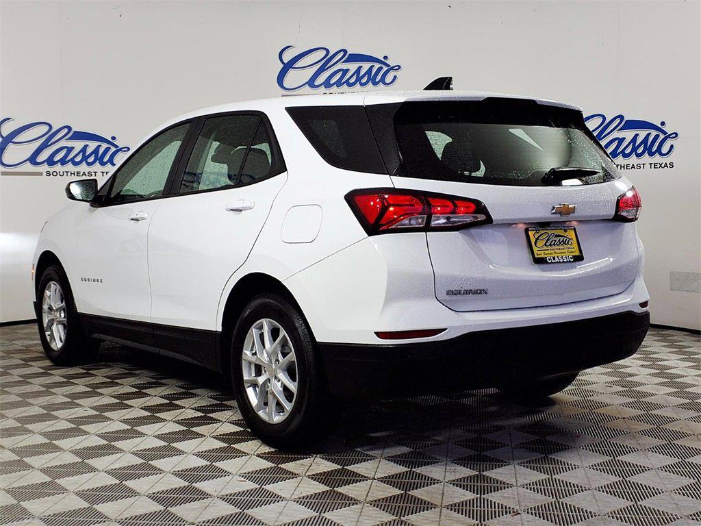 used 2024 Chevrolet Equinox car, priced at $22,526