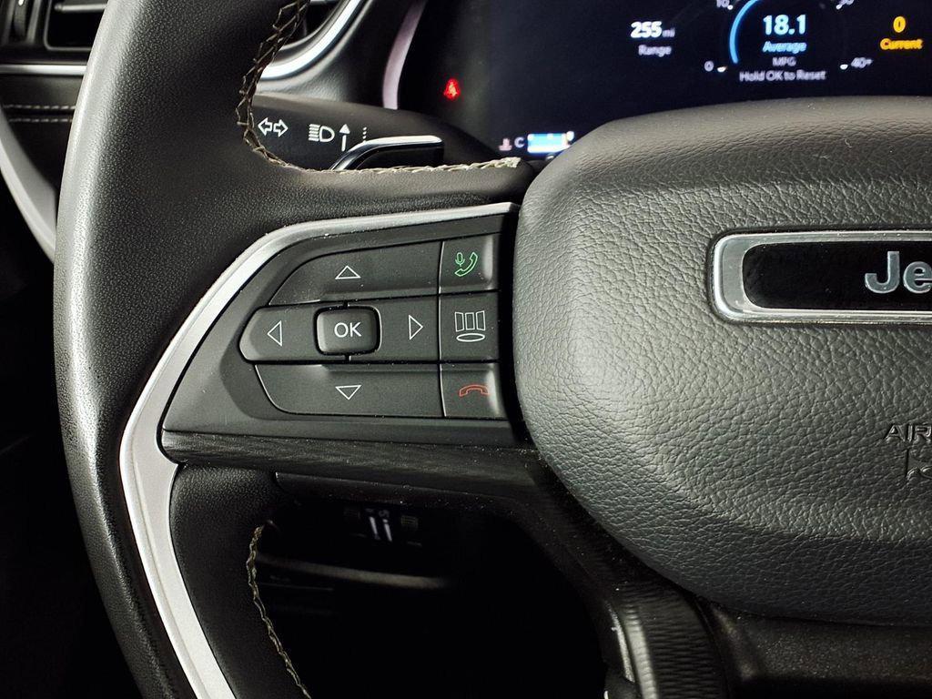 used 2024 Jeep Grand Cherokee car, priced at $32,714