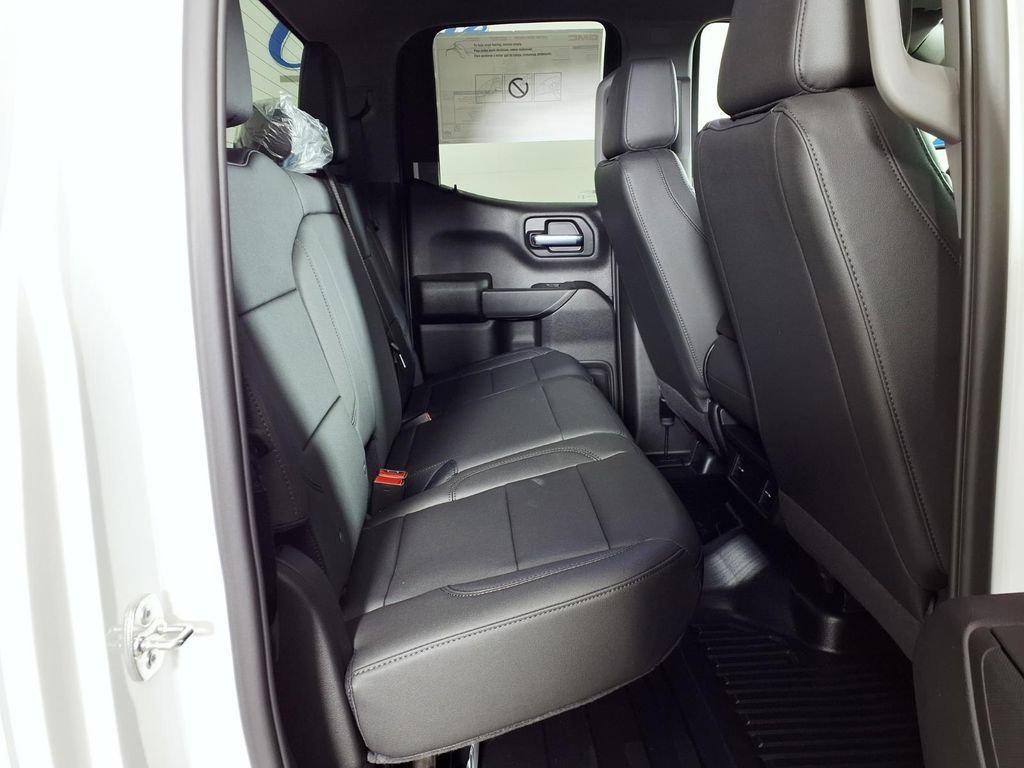 new 2026 GMC Sierra 1500 car, priced at $39,673