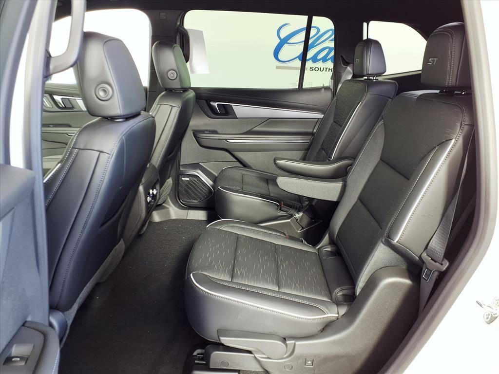 new 2026 Buick Enclave car, priced at $48,006