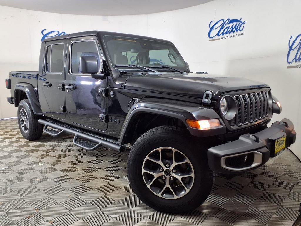 used 2024 Jeep Gladiator car, priced at $36,102