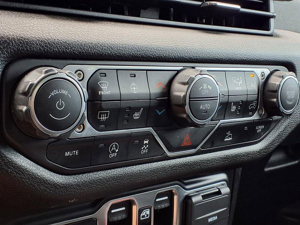used 2024 Jeep Gladiator car, priced at $36,102