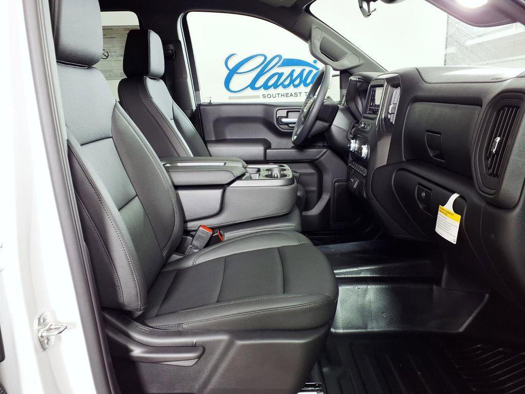 new 2026 GMC Sierra 1500 car, priced at $39,892